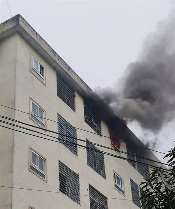 Cháy căn hộ chung cư tại TP Vinh vào ngày vía Thần Tài