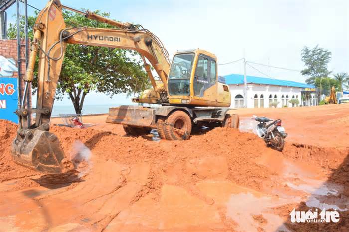 Sau sạt lở cát đỏ, Bình Thuận yêu cầu rà soát các dự án ven biển