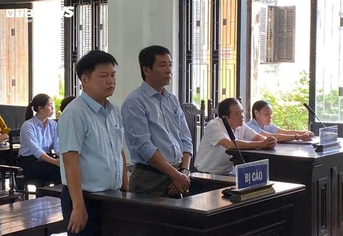 Vì sao cựu giám đốc CDC Thừa Thiên - Huế và thuộc cấp được miễn án tù?