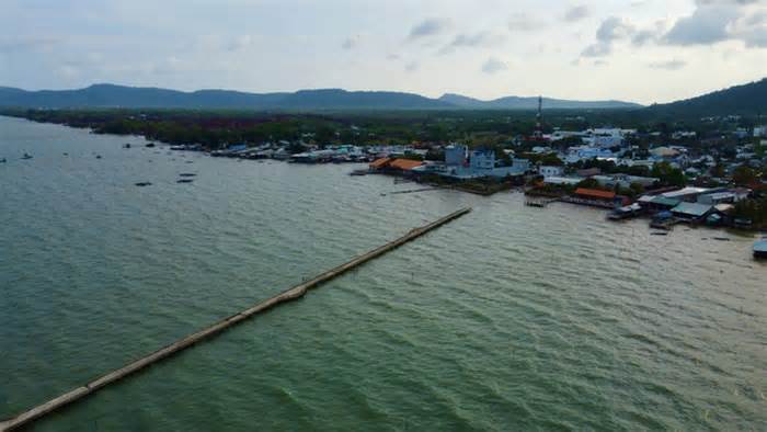 Đập cầu cảng cũ, 4 năm chưa xây cảng mới, dân làng chài Hàm Ninh Phú Quốc quá khổ