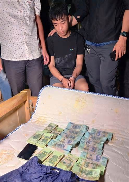 Nghi phạm cướp ngân hàng ở Đà Nẵng: đi xe của bạn gái, dùng biển số giả, cắt tóc để trốn