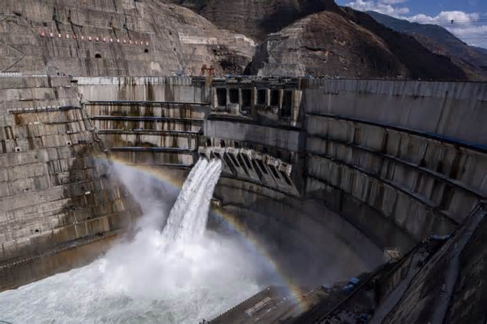 Dấu mốc mới của nhà máy thủy điện lớn thứ 2 thế giới ở Trung Quốc