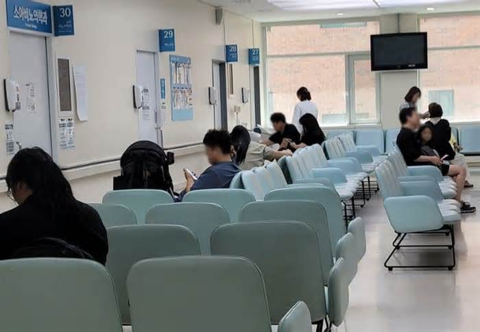 Bệnh nhân Hàn Quốc gián đoạn điều trị vì bác sĩ đình công