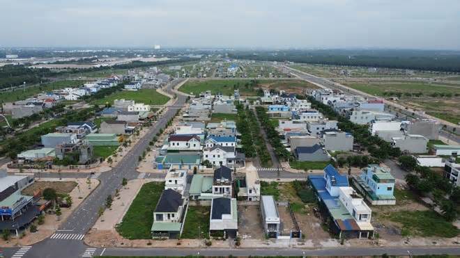 Lừa chạy suất tái định cư sân bay Long Thành chiếm đoạt hàng trăm triệu đồng