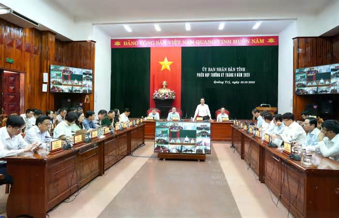 Lãnh đạo tỉnh Quảng Trị nói gì về vụ học sinh ngộ độc tập thể?
