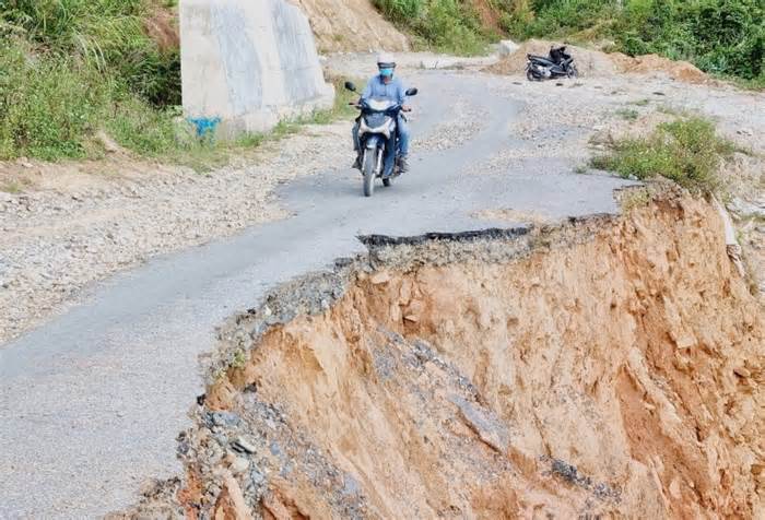 Nứt núi, sạt lở tại Quảng Nam: Bất thường ngoài dự báo