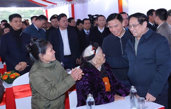 Thủ tướng Phạm Minh Chính thăm và tặng quà Tết ở Thanh Hóa