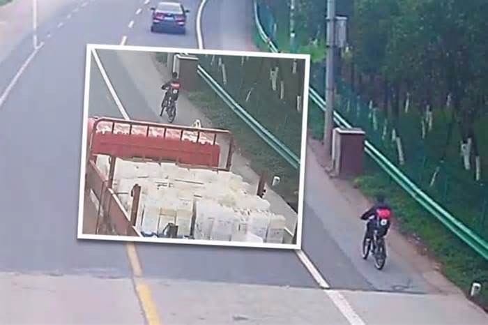 Cậu bé đạp xe 130km đến nhà bà sau khi cãi nhau với mẹ