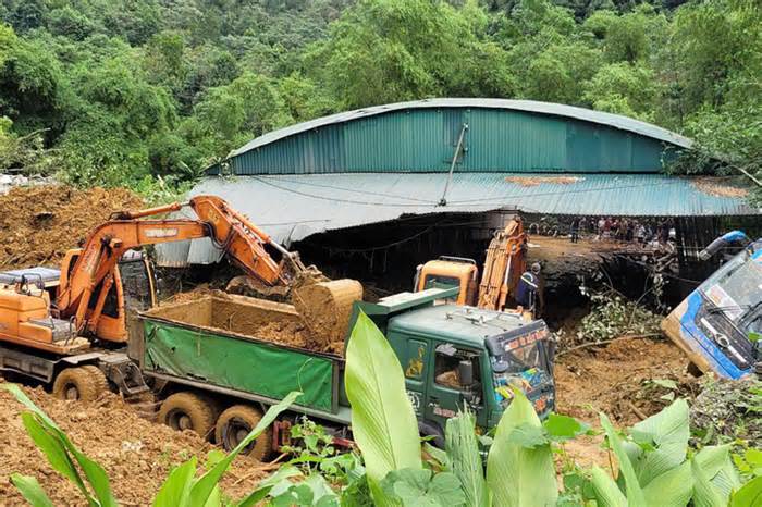 Sạt lở ở Hà Giang: Di dời khẩn cấp 46 hộ dân ra khỏi vùng nguy hiểm