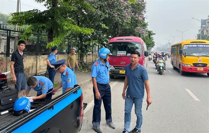 Lập 3 tổ liên ngành 'dẹp' xe khách diễu phố ở cửa ngõ Nam Hà Nội