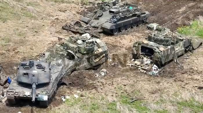Nga tuyên bố phá hủy nhiều xe tăng của Ukraine; truyền thông phương Tây tiết lộ số đạn dược Belarus chuyển cho Moscow