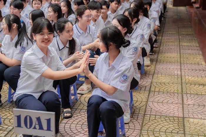 Thanh tra đột xuất chấm thi vào lớp 10 ở Hải Phòng: Một số bài thi có dấu hiệu bất thường