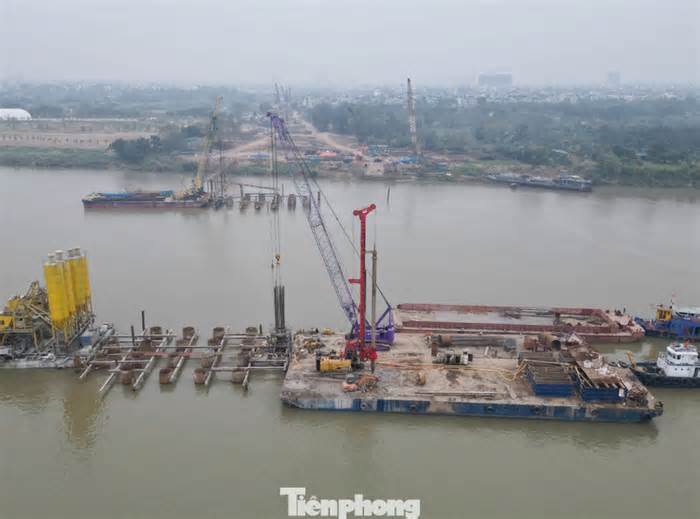 Cầu Trần Hưng Đạo gần 16.000 tỷ đồng thi công xuyên Tết, phấn đấu hoàn thành hạng mục cọc khoan nhồi