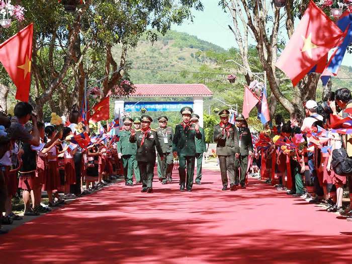 Giao lưu hữu nghị quốc phòng biên giới Việt Nam - Lào - Campuchia lần thứ nhất