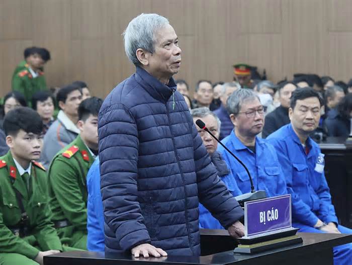 Cựu Chủ tịch Vicem bị đề nghị 12-13 năm tù vụ tòa tháp đắp chiếu