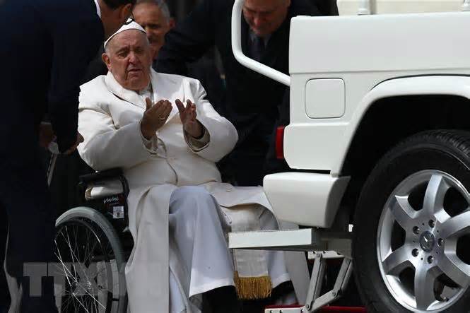 Tòa thánh Vatican: Sức khỏe Giáo hoàng Francis đã được cải thiện