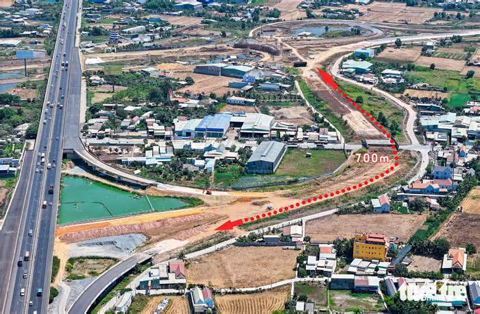Hiện trạng 700m cao tốc Bến Lức - Long Thành, nơi Công ty Thảo Lan đòi mang cát về