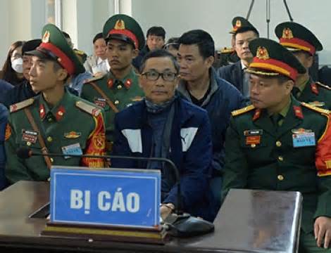 Cựu vụ phó liên quan vụ Việt Á than bị thiệt thòi khi xử hai lần