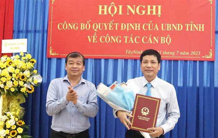 UBND tỉnh Tây Ninh điều động, bổ nhiệm nhiều cán bộ chủ chốt
