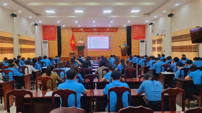 Giúp các cấp công đoàn nhận thức đầy đủ Nghị quyết Đại hội XIII Công đoàn Việt Nam