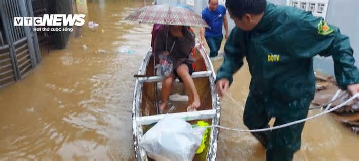 Thuỷ điện và hồ chứa nước lớn nhất tỉnh Thừa Thiên - Huế đồng loạt xả nước
