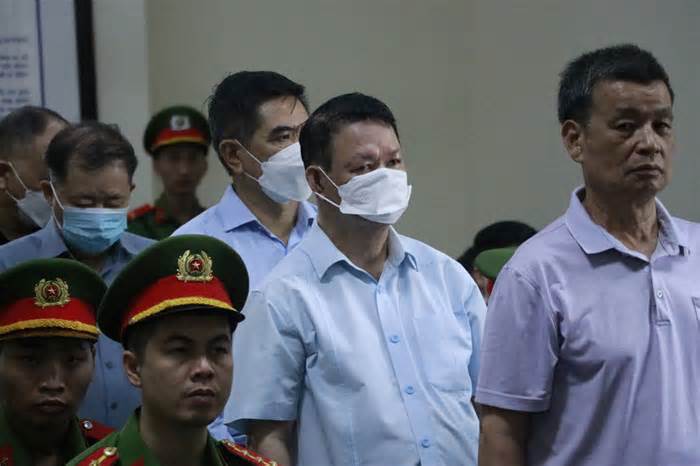 Tuyên phạt cựu Bí thư Tỉnh ủy Lào Cai Nguyễn Văn Vịnh 5 năm 6 tháng tù