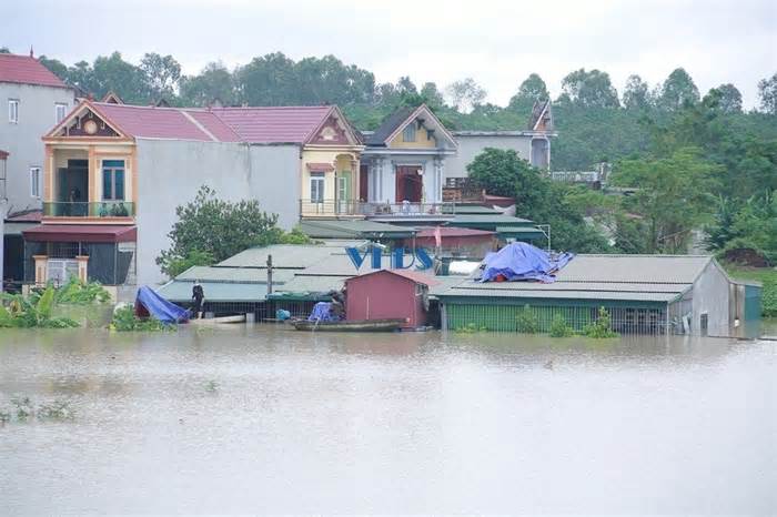 Ngày và đêm 24/9, khu vực Trung Bộ mưa to cục bộ; cảnh báo lũ quét, sạt lở, sụt lún đất từ Thanh Hóa đến Quảng Bình