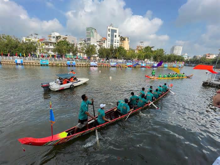 Cuối tuần này, 12 đội ghe ngo tranh tài trên kênh Nhiêu Lộc - Thị Nghè