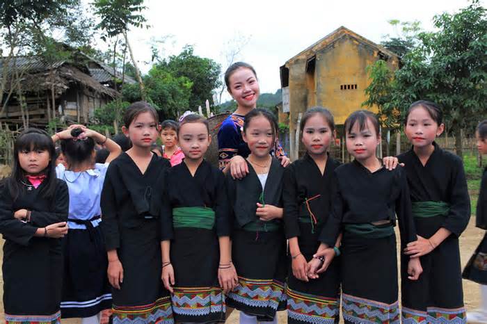 Một dân tộc thiểu số ở Việt Nam chỉ có hơn 400 người