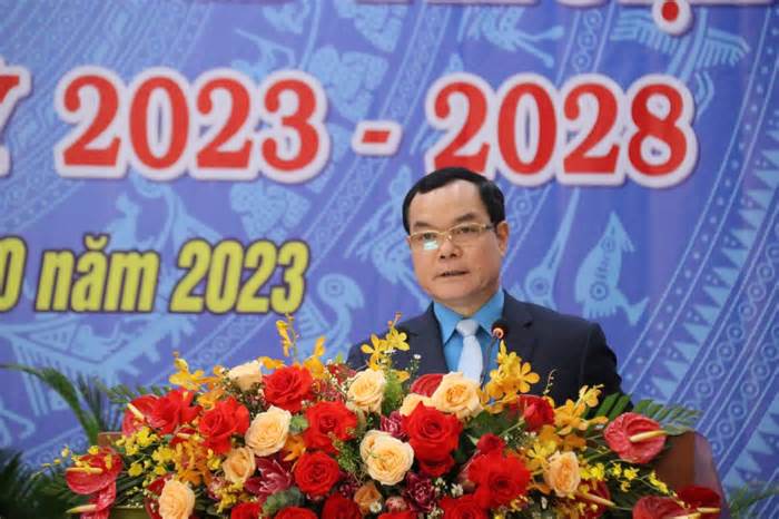 Chủ tịch Tổng Liên đoàn gợi mở 5 vấn đề tại Đại hội XI Công đoàn tỉnh Ninh Thuận