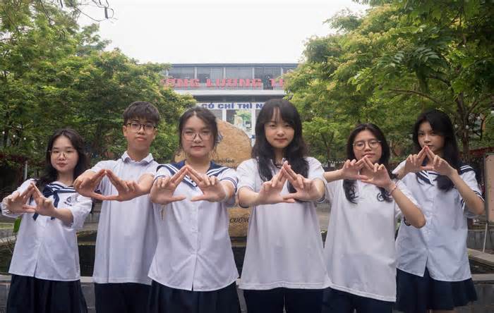 Một trường ở Hà Nội có hơn 50% học sinh được tuyển thẳng vào đại học top đầu
