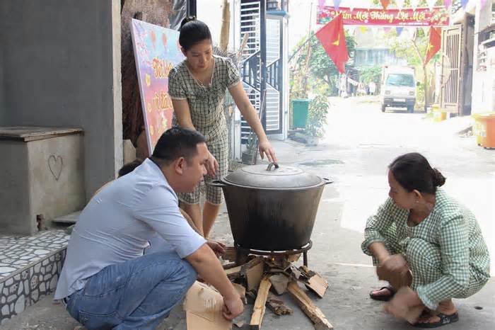 Tết không xa nhà