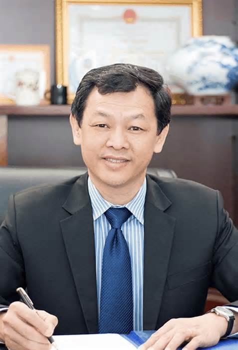 Giám đốc Bệnh viện Chợ Rẫy Nguyễn Tri Thức làm Thứ trưởng Bộ Y tế