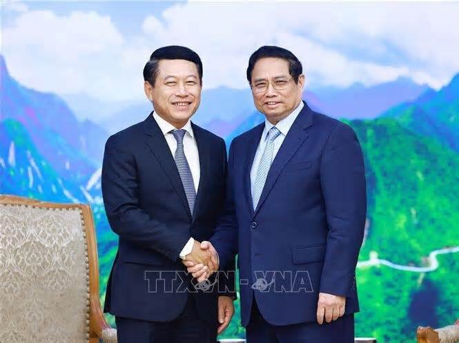 Không ngừng củng cố mối quan hệ hữu nghị vĩ đại Việt - Lào