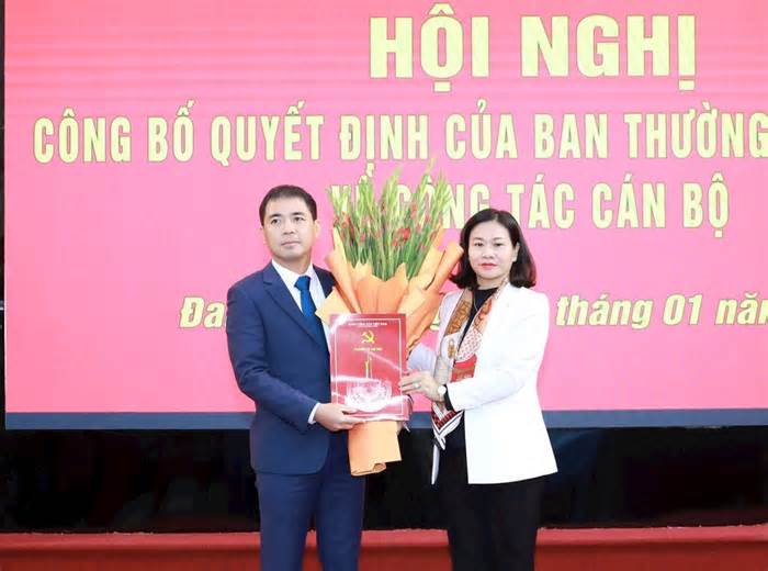 Hà Nội: Phê chuẩn kết quả bầu lãnh đạo huyện Đan Phượng, Thạch Thất