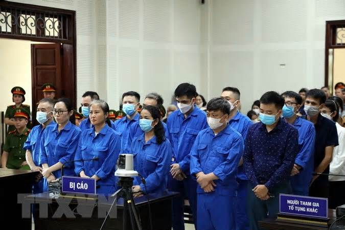 Cựu Giám đốc Sở Giáo dục-Đào tạo Quảng Ninh lĩnh án 15 năm tù