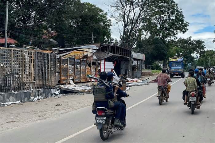 Thống tướng Min Aung Hlaing cảnh báo quân đội Myanmar sẽ phản công