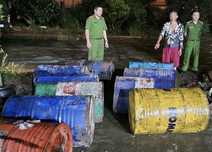 Xác minh gần 2.000 lít chất lỏng không rõ nguồn gốc tại Tiên Yên, Quảng Ninh