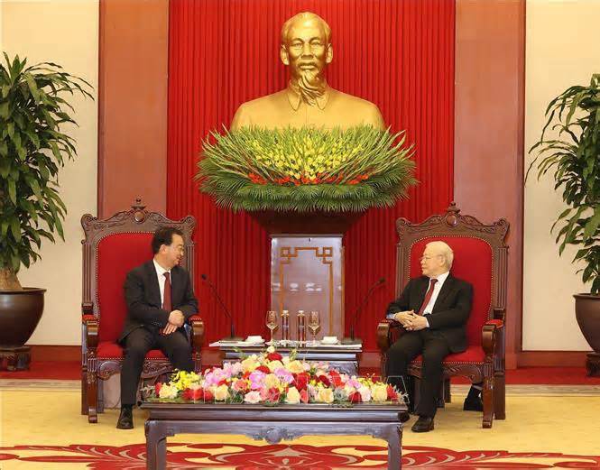 Lãnh đạo Việt Nam tiếp quan chức Trung Quốc, Mỹ