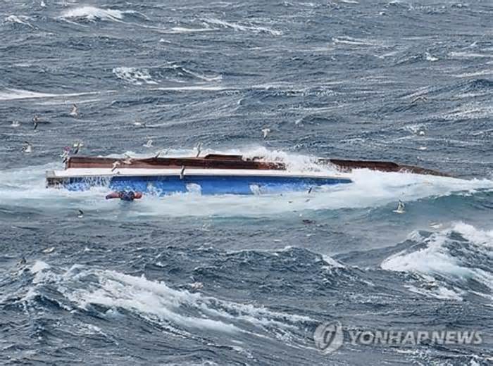 5 thủy thủ Việt được giải cứu sau vụ chìm tàu cá ở Hàn Quốc