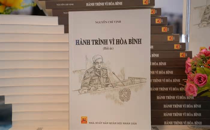 ‘Hành trình vì hòa bình’ của tướng Vịnh và đội quân mũ nồi xanh