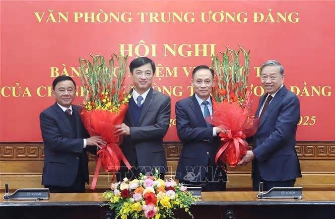 Tổng Bí thư Tô Lâm: Văn phòng Trung ương Đảng cần tiên phong gương mẫu đi đầu trong ứng dụng khoa học công nghệ, chuyển đổi số