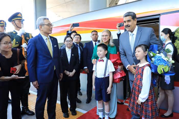 Trung Quốc nâng cấp quan hệ ngoại giao với Venezuela