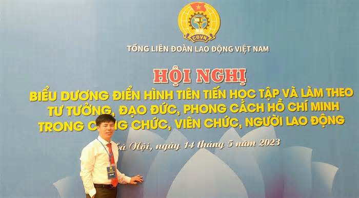 Học tập và làm theo Bác, thầy giáo ở Quảng Bình cống hiến hết mình với nghề