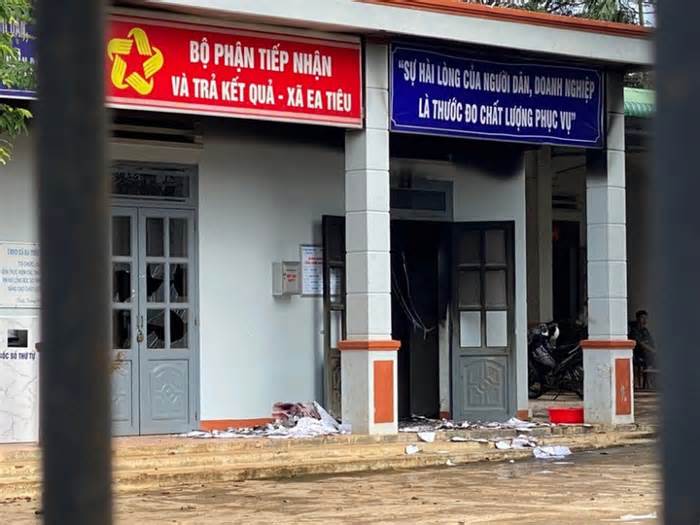 Vụ tấn công 2 trụ sở UBND xã ở Đắk Lắk: Trắng đêm truy bắt thêm 10 nghi phạm