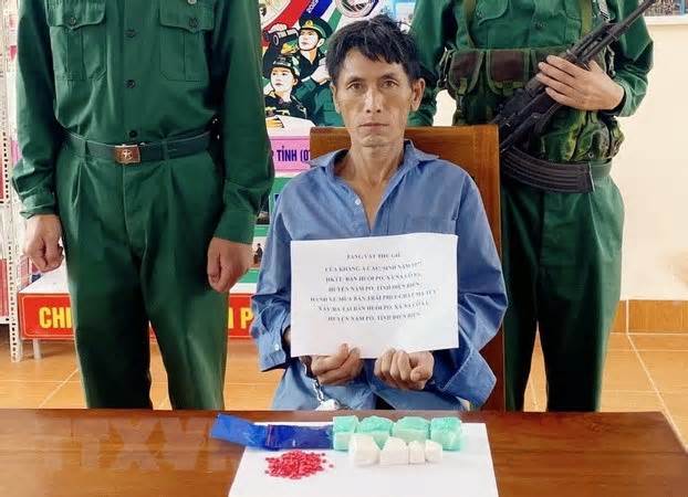 Điện Biên: Bắt giữ đối tượng lên biên giới mua ma túy về bán
