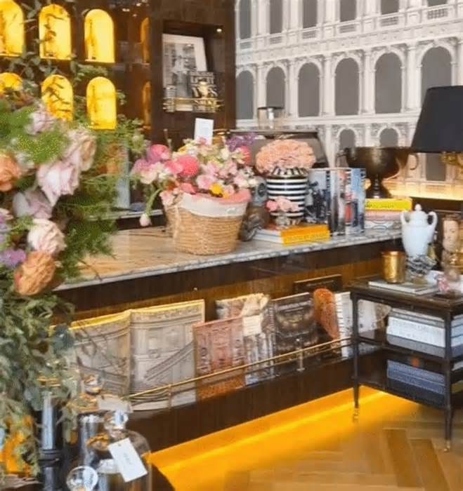Mở quán cafe toàn đồ 'xịn', Thái Công gây tranh cãi lớn