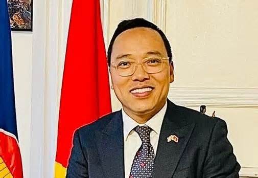 Bổ nhiệm Đại sứ Nguyễn Hoàng Long giữ chức Thứ trưởng Bộ Công thương