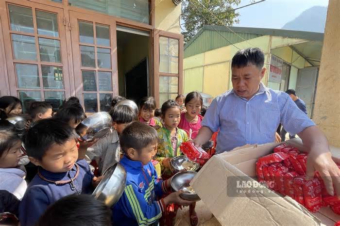 Học sinh Cao Bằng, Bắc Kạn được hỗ trợ gần 3.000 tấn gạo