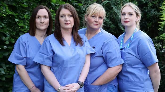 Nhóm nữ y tá Anh phản đối dùng chung phòng thay đồ với người chuyển giới